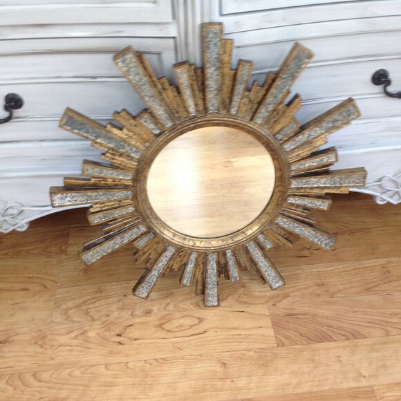 Vintage Star Burst Accent Mirror - Picture 2 of 5